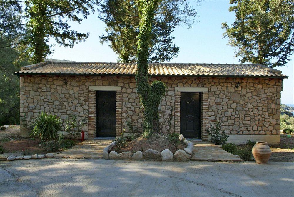 Blue Princess Hotel And Suites Liapades Exterior photo