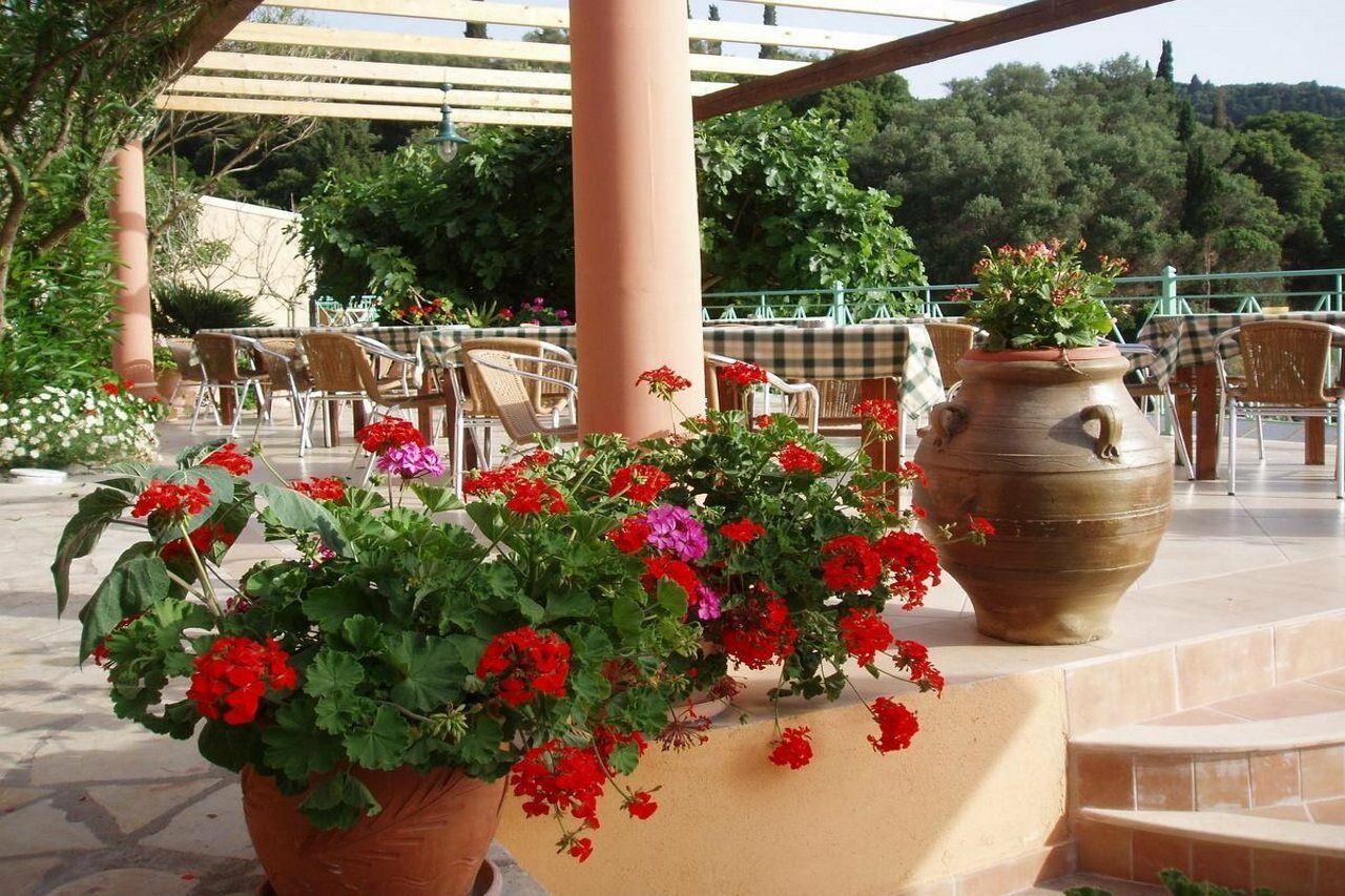 Blue Princess Hotel And Suites Liapades Exterior photo